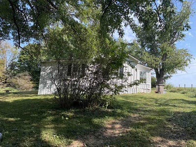 Lawn Care service in Shelbyville, 40065