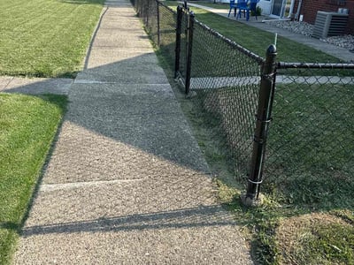 Lawn Care service in Lawrence, 46226
