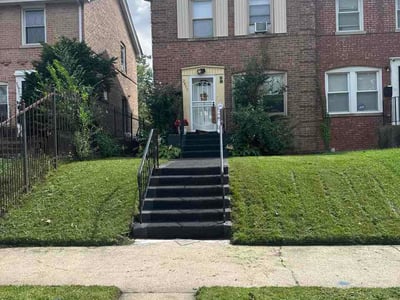 Lawn Care service in Crest Hill, 60403