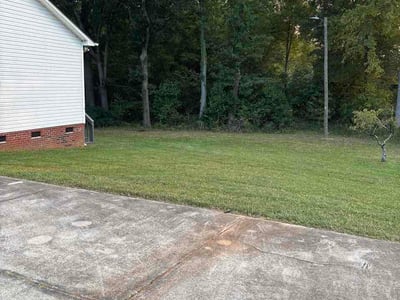 Lawn Care service in Clover, 29710