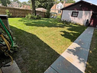 Lawn Care service in Warrenville, 60555