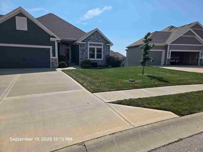Lawn Care service in Jefferson City, 65101