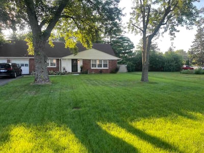 Lawn Care service in Beaver Falls, 15010