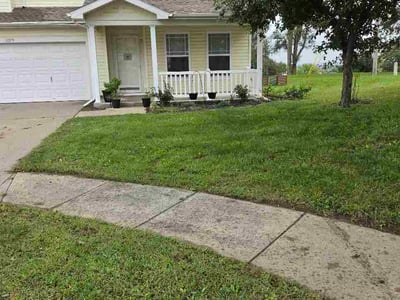 Lawn Care service in Bellevue, 68005