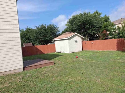 Lawn Care service in Laredo, 78040