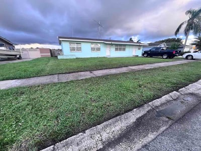 Lawn Care service in Cocoa Beach, 32931