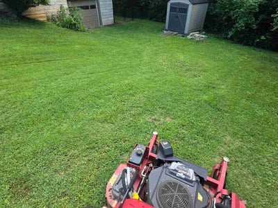 Lawn Care service in Clarksville, 47129