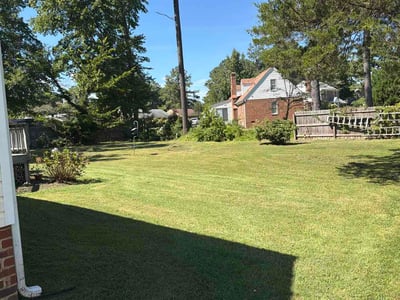 Lawn Care service in Woodford, 22580