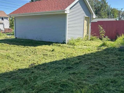 Lawn Care service in Cedar Falls, 50613