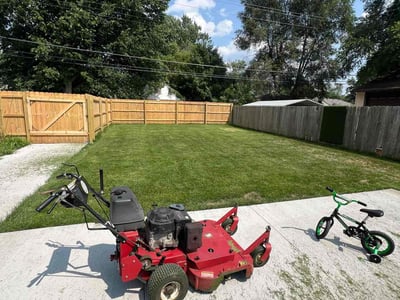 Lawn Care service in Bloomington, 55431
