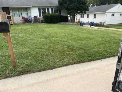 Lawn Care service in Chesterfield, 63017