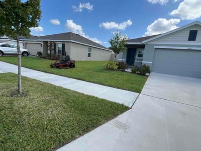 Lawn Care service in Ruskin, 33570