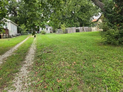 Lawn Care service in Belton, 64012