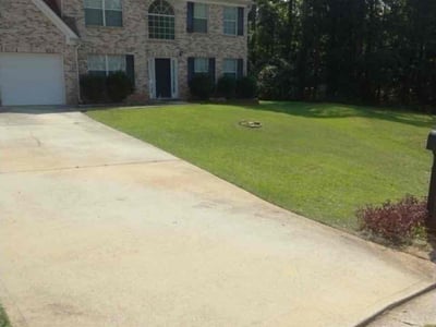 Lawn Care service in College Park, 30337
