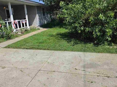 Lawn Care service in Syracuse, 84075