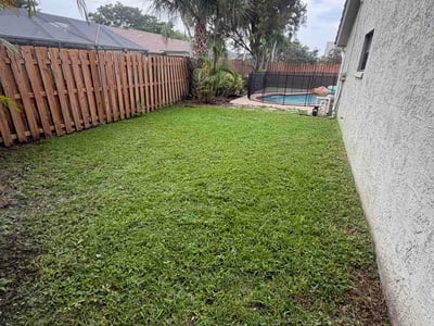Lawn Care service in Sunrise, 33322