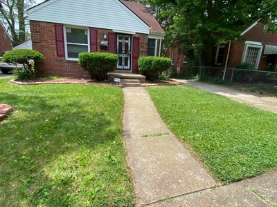 Lawn Care service in Wyandotte, 48192