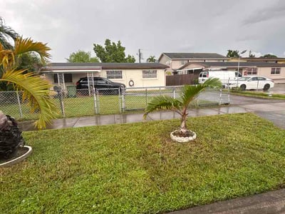 Lawn Care service in Hialeah, 33013