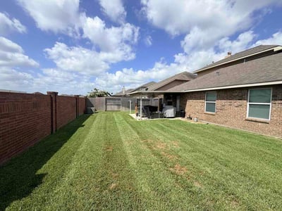 Lawn Care service in Tomball, 77375