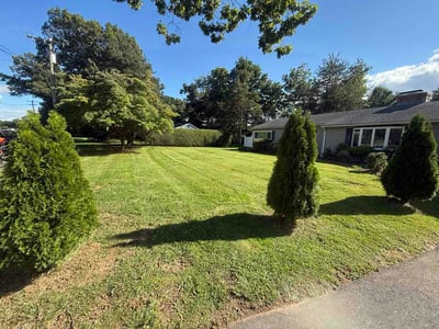 Lawn Care service in Cheshire, 06410