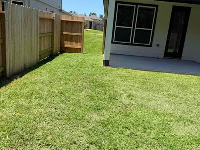Lawn Care service in Magnolia, 77355