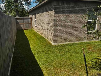 Lawn Care service in Deer Park, 77536