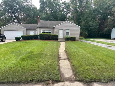 Lawn Care service in Griffith, 46319