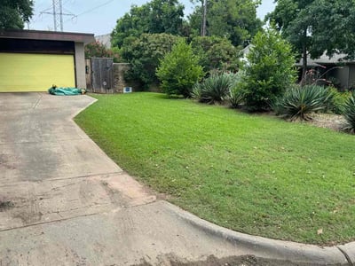 Lawn Care service in Midlothian, 76065