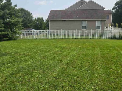 Lawn Care service in Blackwood, 08012