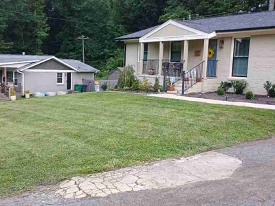 Lawn Care service in Bessemer City, 28016