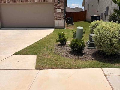 Lawn Care service in Smithville, 78957