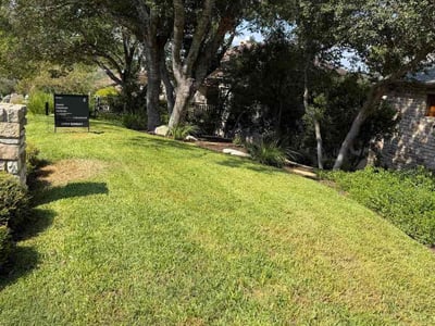 Lawn Care service in Smithville, 78957