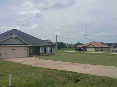 Lawn Care service in Phenix City, 36867
