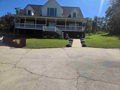 Lawn Care service in Montevallo, 35115