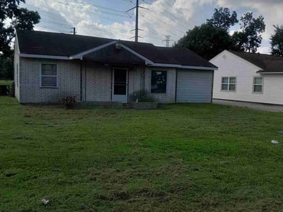 Lawn Care service in Midland, 79701