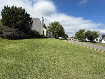Lawn Care service in Purcellville, 20132