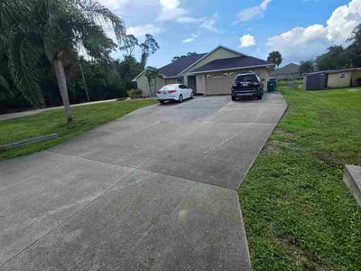 Lawn Care service in Satellite Beach, 32937