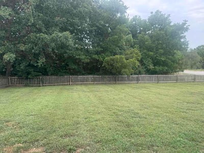 Lawn Care service in Marshfield, 65706