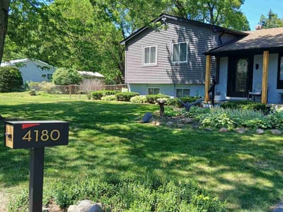 Lawn Care service in Oxford, 48371