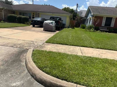 Lawn Care service in Deer Park, 77536
