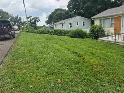 Lawn Care service in Harriman, 37748