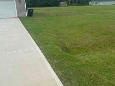Lawn Care service in Supply, 28462