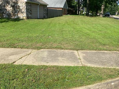 Lawn Care service in Hernando, 38632