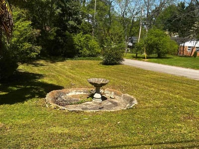 Lawn Care service in Tarzana, 91356