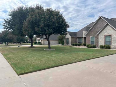 Lawn Care service in Granbury, 76048