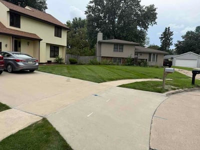 Lawn Care service in Clive, 50325