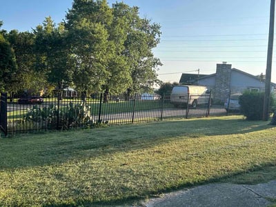 Lawn Care service in Powell, 37849