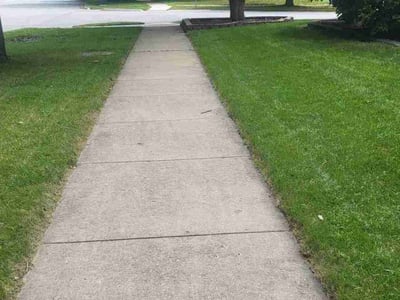 Lawn Care service in Naperville, 60540