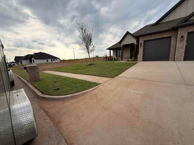 Lawn Care service in Mustang, 73064
