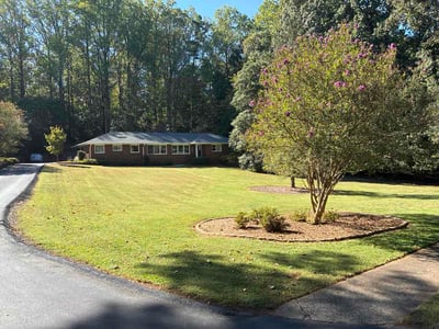 Lawn Care service in Acworth, 30101